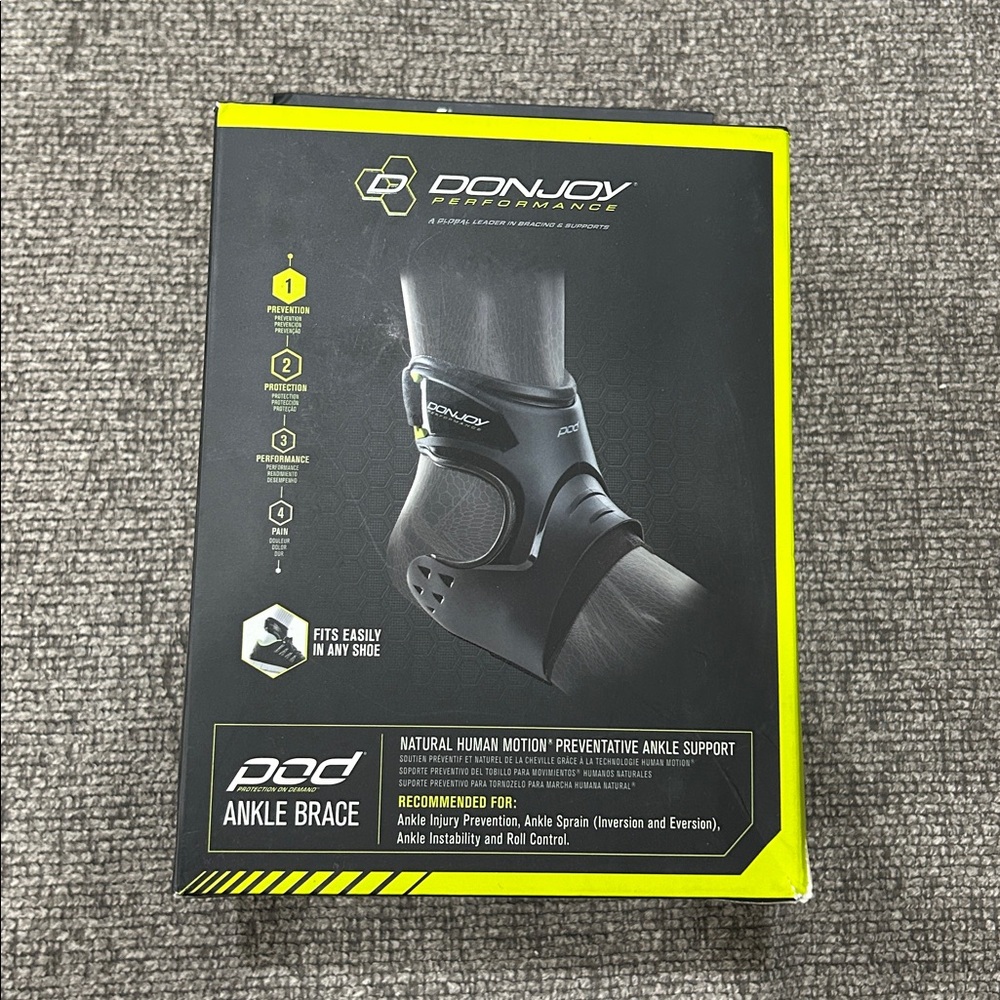 DonJoy Performance Black Ankle Brace size large RIGHT FOOT